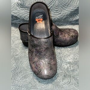 Professional Clog DANSKO Paisley textured